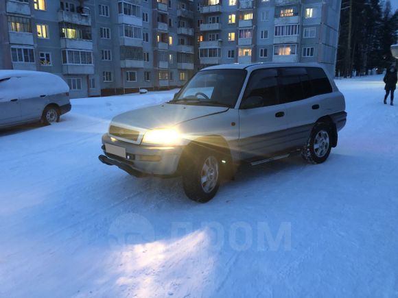 SUV   Toyota RAV4 1996 , 260000 , -