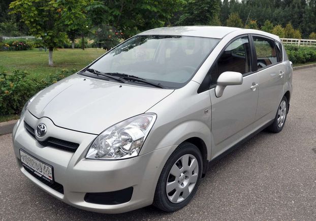  Toyota Corolla Verso 2008 , 930000 , 