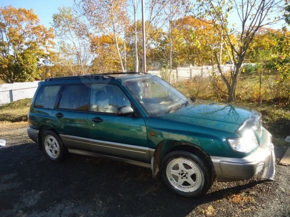 SUV   Subaru Forester 1997 , 330000 ,  