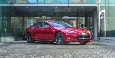  Tesla Model S 2013 , 3195000 , 