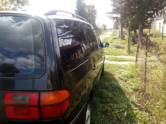    Volkswagen Sharan 1996 , 180000 , 