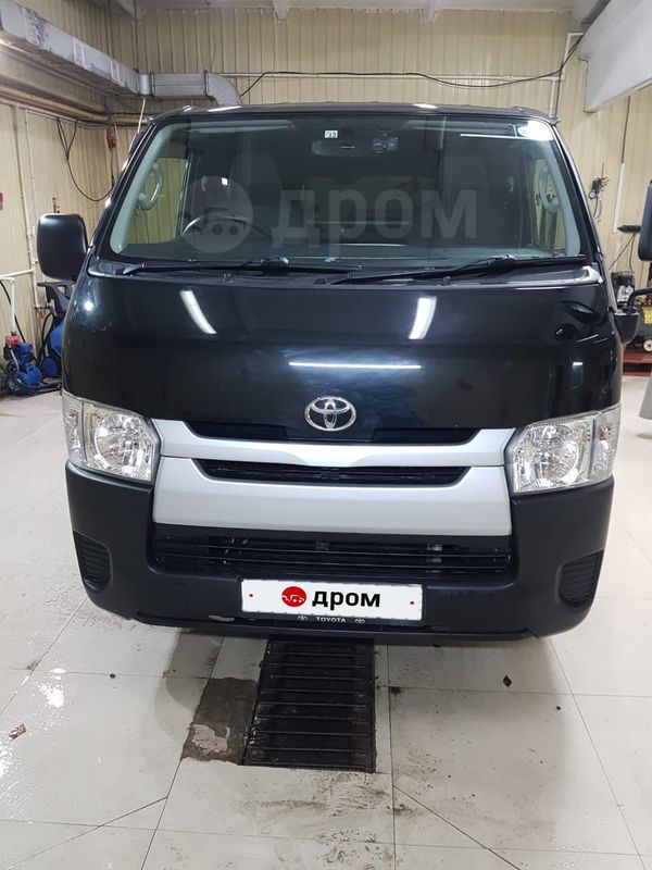    Toyota Hiace 2016 , 2450000 , 