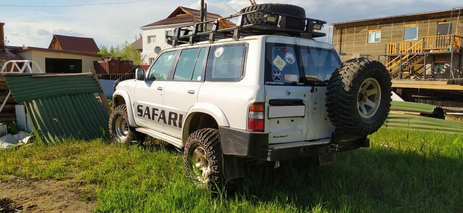 SUV   Nissan Safari 1998 , 700000 , 