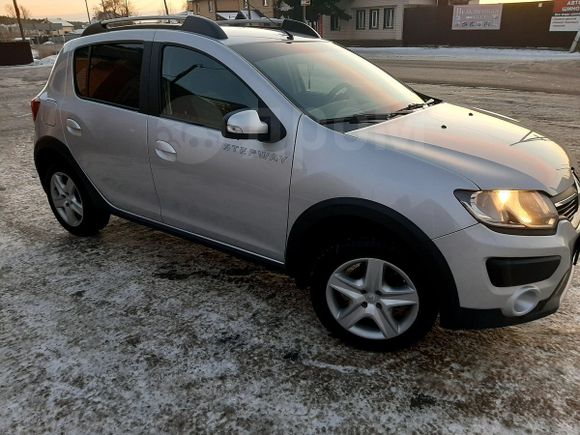  Renault Sandero Stepway 2016 , 600000 , 