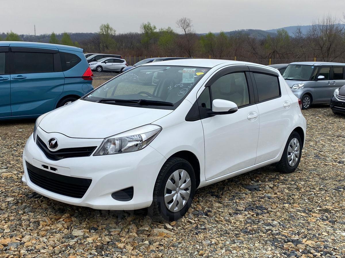 Продажа автомобиля Toyota Vitz 13 года во Владивостоке, хэтчбек 5 дв.,  пробег 132000 км, автомат, комплектация 1.0 F, белый, Авторынок 