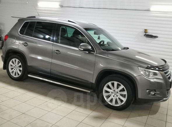 SUV   Volkswagen Tiguan 2009 , 670000 , 