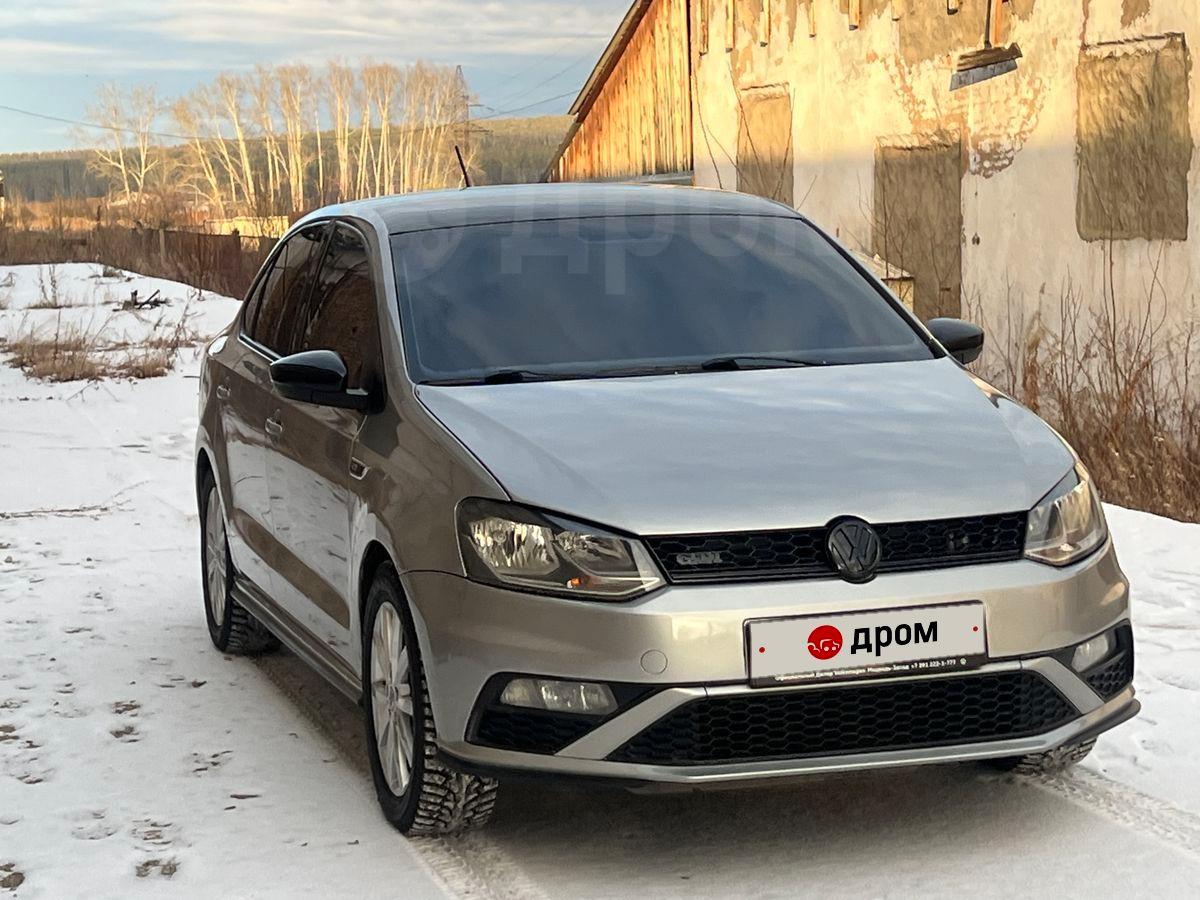 Volkswagen Polo 2016 серебристый