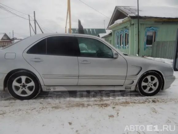  Mercedes-Benz E-Class 2000 , 310000 , 