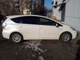    Toyota Prius Alpha 2014 , 900000 , 