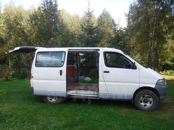    Toyota Hiace Regius 2000 , 450000 , 