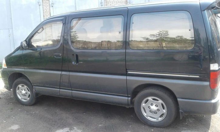    Toyota Grand Hiace 2001 , 650000 , 