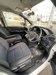    Toyota Voxy 2015 , 1357000 , 