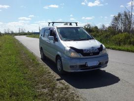    Nissan Serena 2000 , 200000 , 