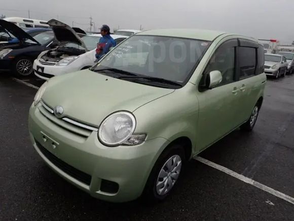    Toyota Sienta 2014 , 670000 , 