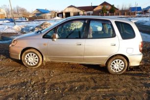    Toyota Corolla Spacio 2000 , 265000 , 