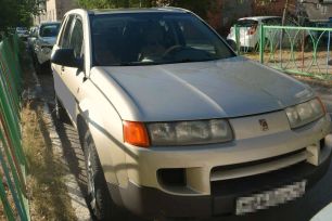 SUV   Saturn Vue 2002 , 380000 , 