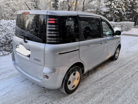    Toyota Sienta 2004 , 355000 , 