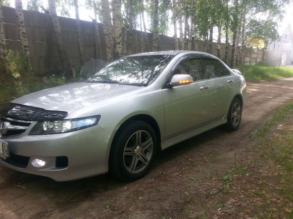  Honda Accord 2006 , 560000 , 