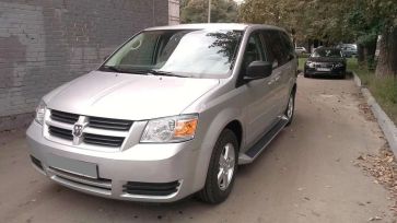    Dodge Caravan 2010 , 880000 , 