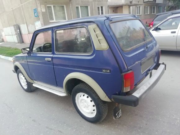 SUV    4x4 2121  1999 , 93000 , 