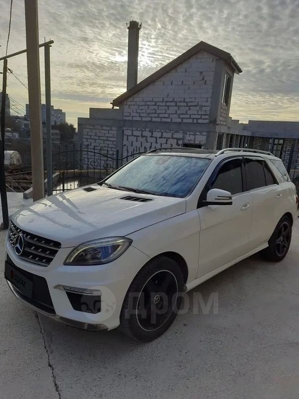 SUV   Mercedes-Benz M-Class 2012 , 2320000 , 