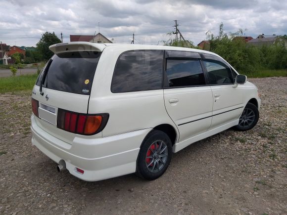    Nissan Bassara 2000 , 367000 , 