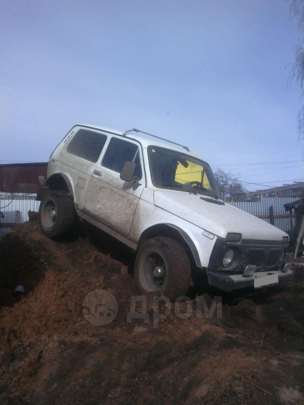 SUV    4x4 2121  1998 , 65000 , 