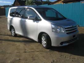    Toyota Noah 2008 , 605000 , -