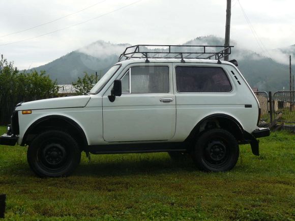 SUV    4x4 2121  1996 , 115000 , 