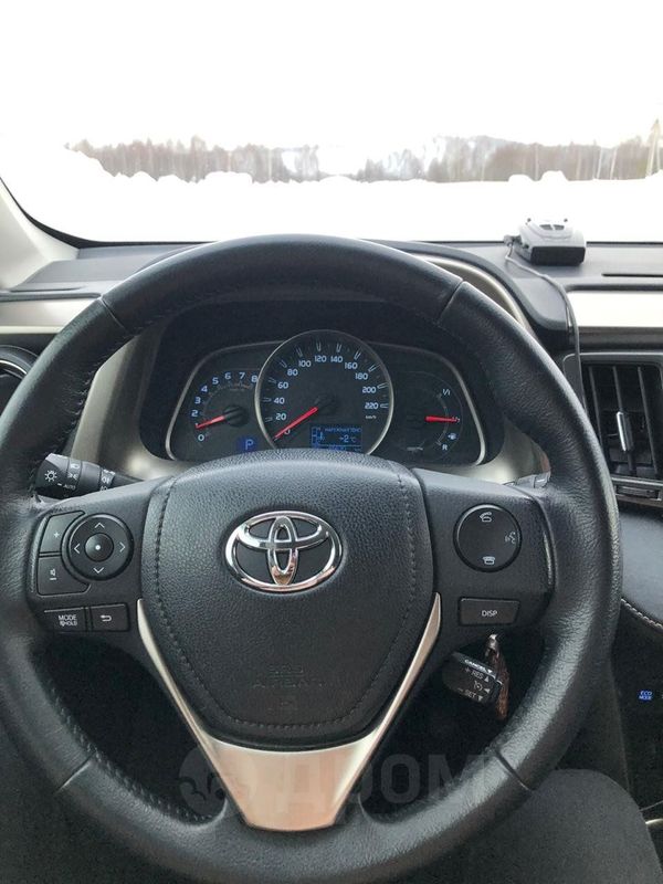 SUV   Toyota RAV4 2015 , 1875000 , 