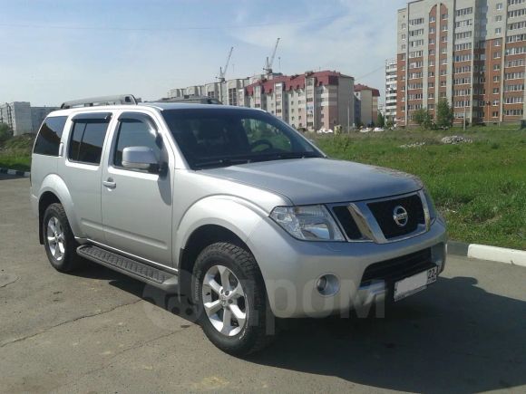 SUV   Nissan Pathfinder 2012 , 1370000 , 