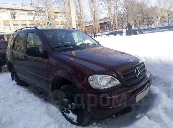 SUV   Mercedes-Benz M-Class 1998 , 260000 , 