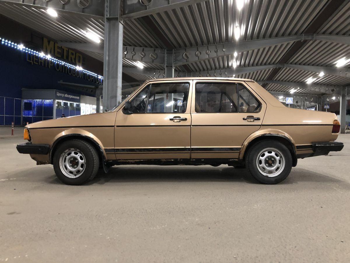 Купить Volkswagen Jetta 1983 в Москве, В продаже редкая для наших краёв  Джетта первого поколения (mk1), седан, б/у, коробка механическая,  комплектация 1.3 MT