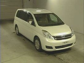    Toyota Isis 2007 , 540000 , 