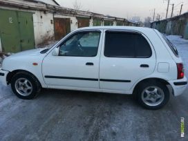 Nissan March 1999 , 122000 , 