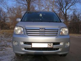    Toyota Noah 2002 , 435000 , 