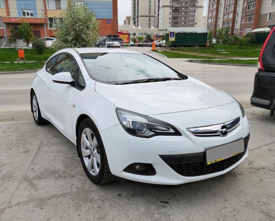  3  Opel Astra GTC 2014 , 550000 , 