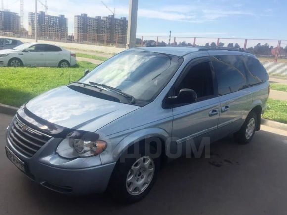    Chrysler Town and Country 2005 , 395000 , 