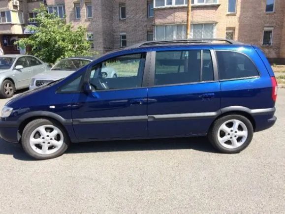    Opel Zafira 2004 , 240000 , 