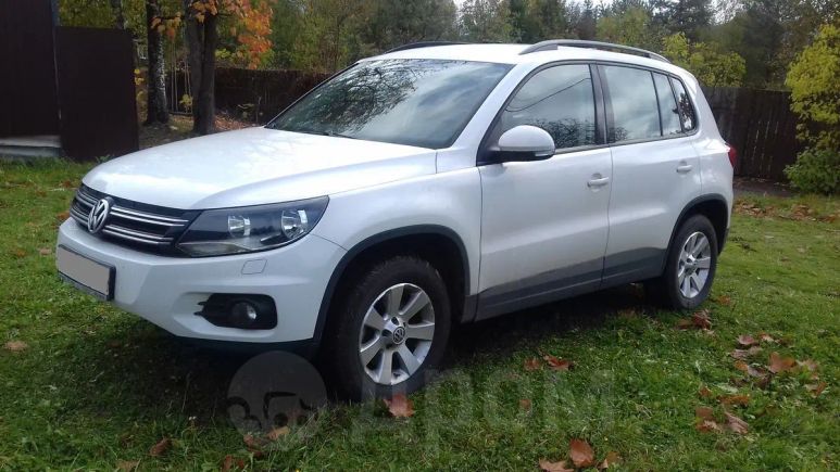 SUV   Volkswagen Tiguan 2012 , 1200000 , -