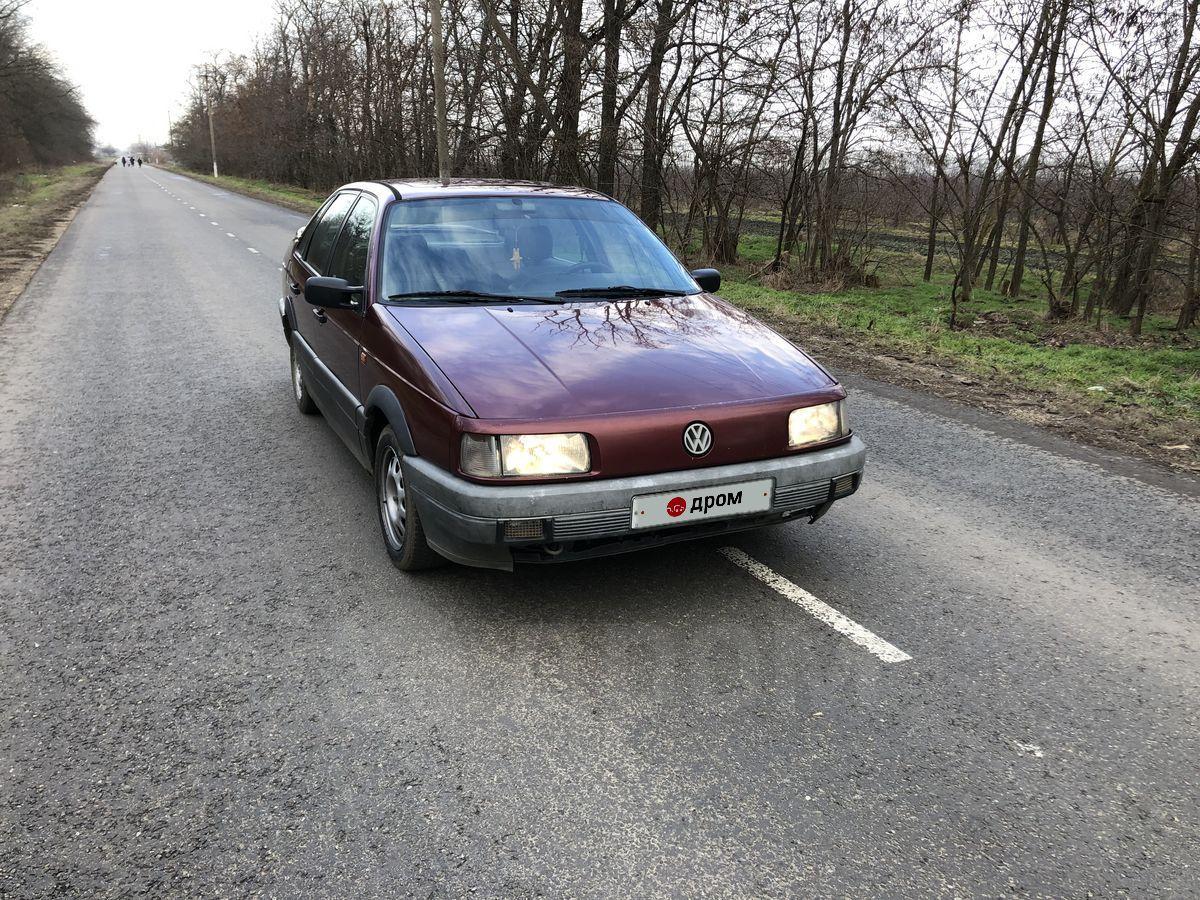 Продажа Volkswagen Passat 1991 г. в Ейске, механика, универсал