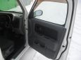  Nissan Cube 2002 , 215000 , 