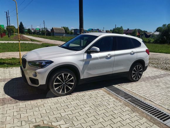 SUV   BMW X1 2018 , 1890000 , 