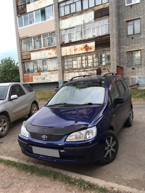    Toyota Corolla Spacio 1996 , 235000 , 