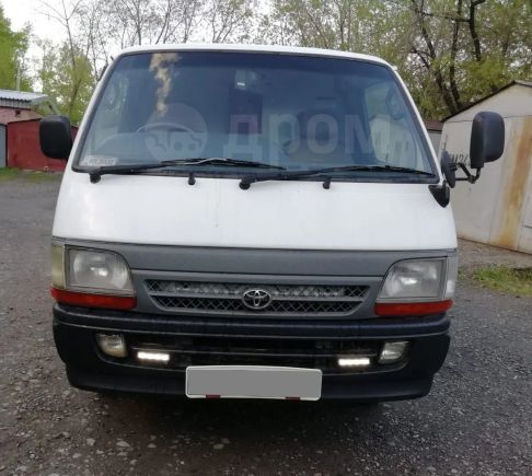    Toyota Hiace 2003 , 600000 , 