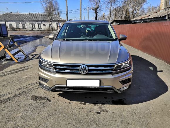 SUV   Volkswagen Tiguan 2017 , 1950000 , 