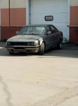  BMW 5-Series 1991 , 210000 , 