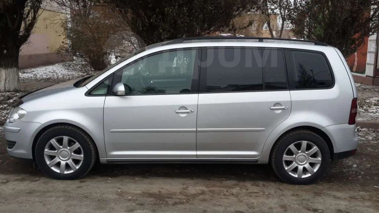    Volkswagen Touran 2008 , 435000 , 