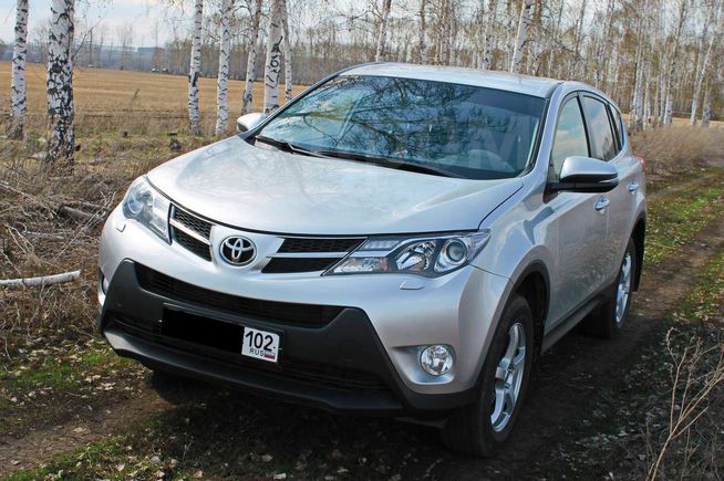 SUV   Toyota RAV4 2013 , 870000 , 