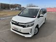    Toyota Voxy 2015 , 1760000 , 